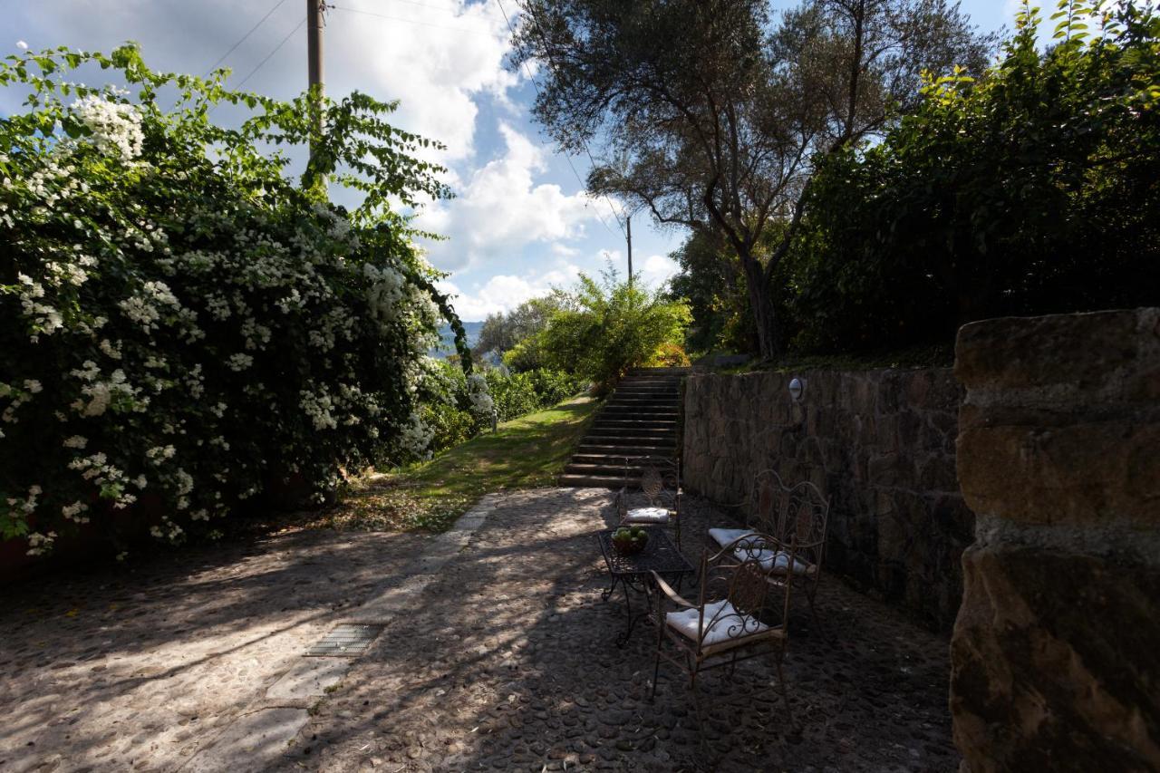 Agricontura Guest House Capri Leone Exterior photo
